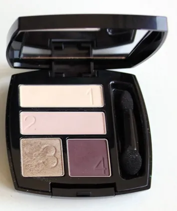 POCZWÓRNE CIENIE DO POWIEK Perfect Wear  Berry Love AVON