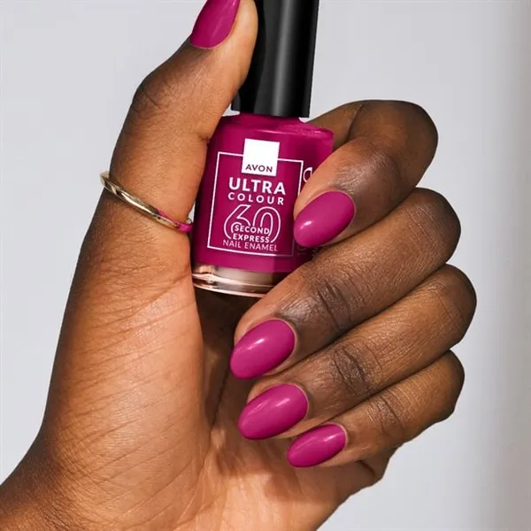 Szybkoschnący lakier do paznokci Ultra Colour Getting Bare 10 ml AVON – zdjęcie 3