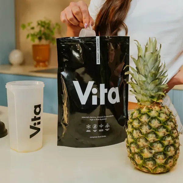 Odmierzanie proszku VITA SHAKE ananas