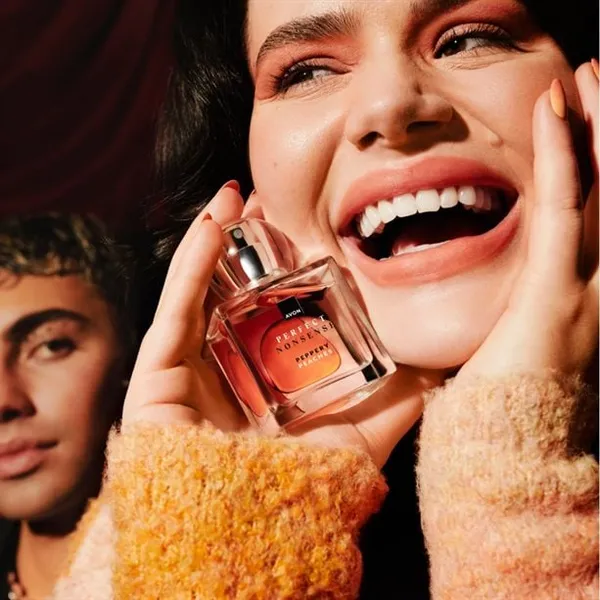 Woda perfumowana Perfect Nonsense Peppery Peaches 50 ml AVON – zdjęcie 5
