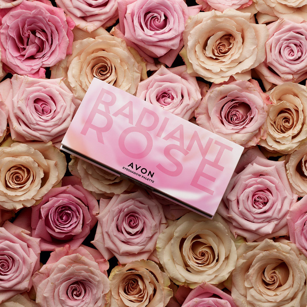 Paleta cieni do powiek Radiant Rose Color Palette AVON